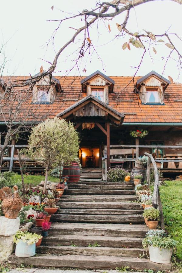 Gresna Pilnica Hotel Klenovnik Luaran gambar