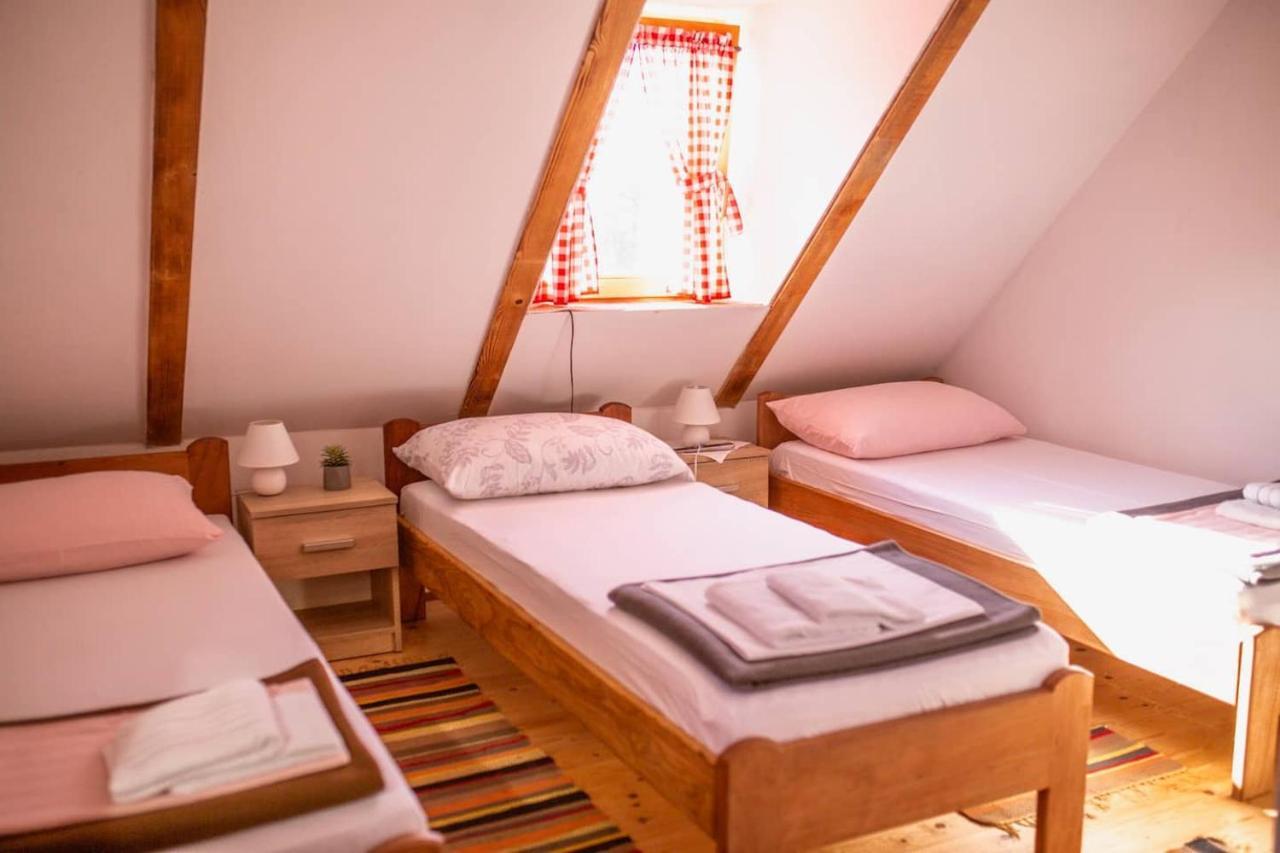 Gresna Pilnica Hotel Klenovnik Luaran gambar